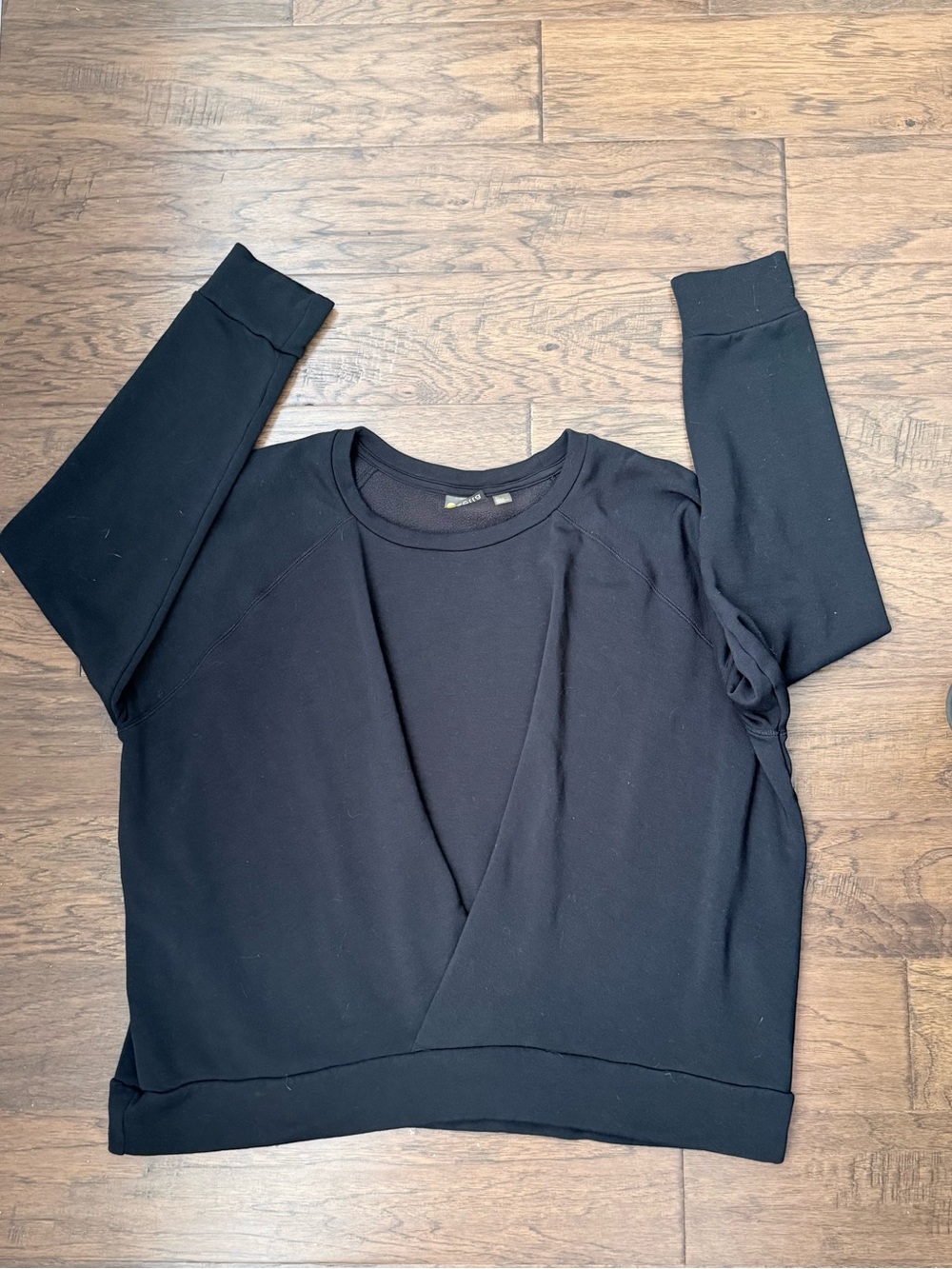 Zella Women’s black sweatshirt